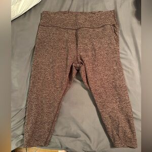 Peloton purple heathered leggings. Size 3x, 30.5 inches from waist.